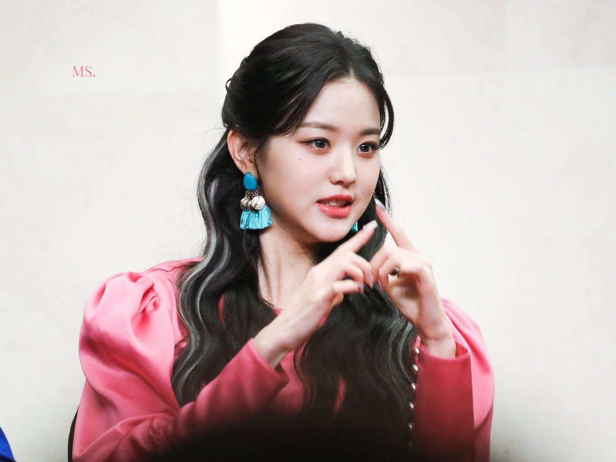 ms_jwy's tweet photo. 𝗛𝗮𝗽𝗽𝘆 𝗔𝗽𝗿𝗶𝗹 𝗙𝗼𝗼𝗹'𝘀 𝗗𝗮𝘆

🎀
#AprilFoolsDay #만우절 
#장원영 #JANGWONYOUNG 
#WONYOUNG #ウォニョン
#IVE #아이브 https://t.co/PgqvJCaTl7