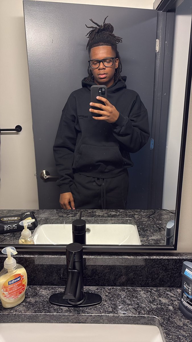 762dfwu's tweet photo. Wsp X 👋🏾 fm https://t.co/8CL2DfmCbu