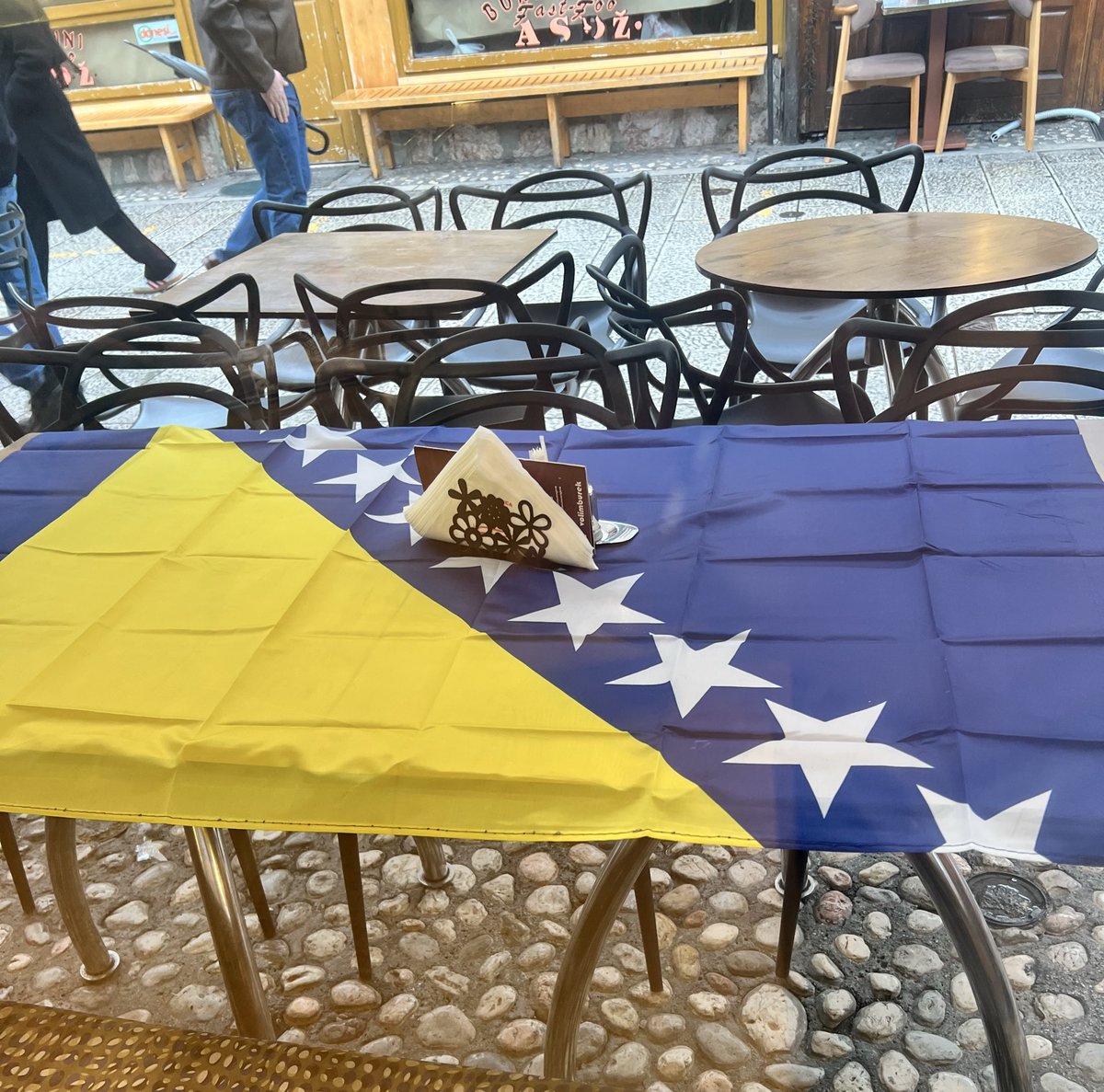 obrazoid tweet media