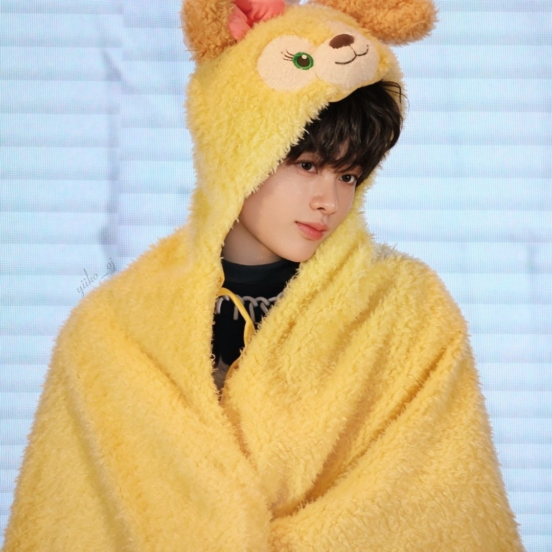 yiiko_oj's tweet photo. 𝐇𝐚𝐩𝐩𝐲 𝐀𝐩𝐫𝐢𝐥 𝐅𝐨𝐨𝐥'𝐬 𝐃𝐚𝐲!

251227 Counting Stars

💛

#HANBIN #한빈
#TEMPEST #템페스트 
#ハンビン https://t.co/MhwKvHoNMe