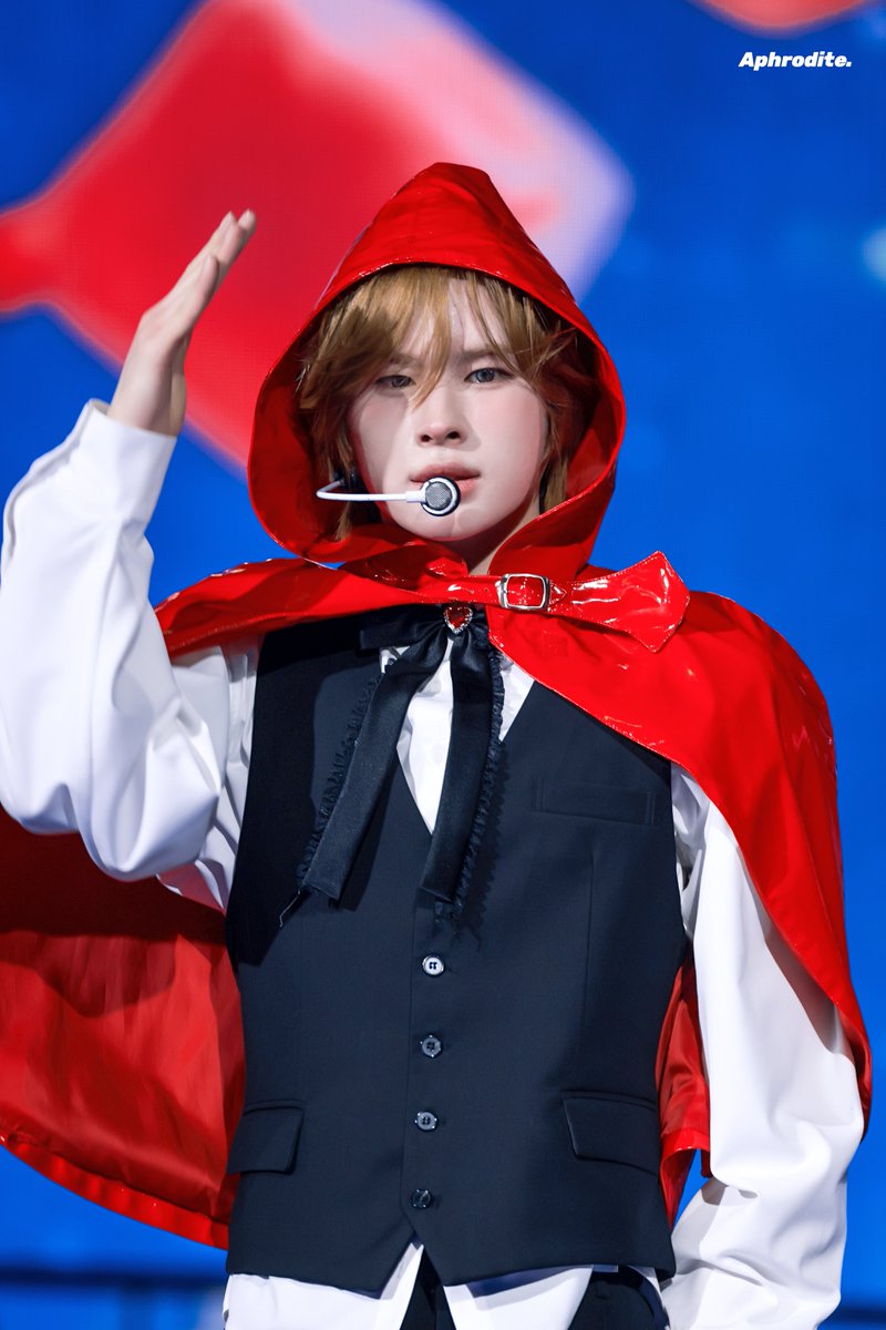 Aphrodite. tweet media