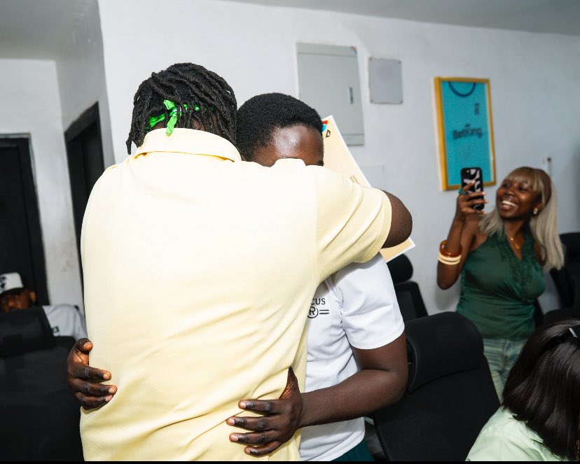 Some wins are strategic.
Some wins are emotional.

This was both.

When the Pop Culture Rockstar was announced, the room felt it. Recognition at this level goes beyond performance but it also reflects consistency, depth, and presence throughout the Genisys cohort.