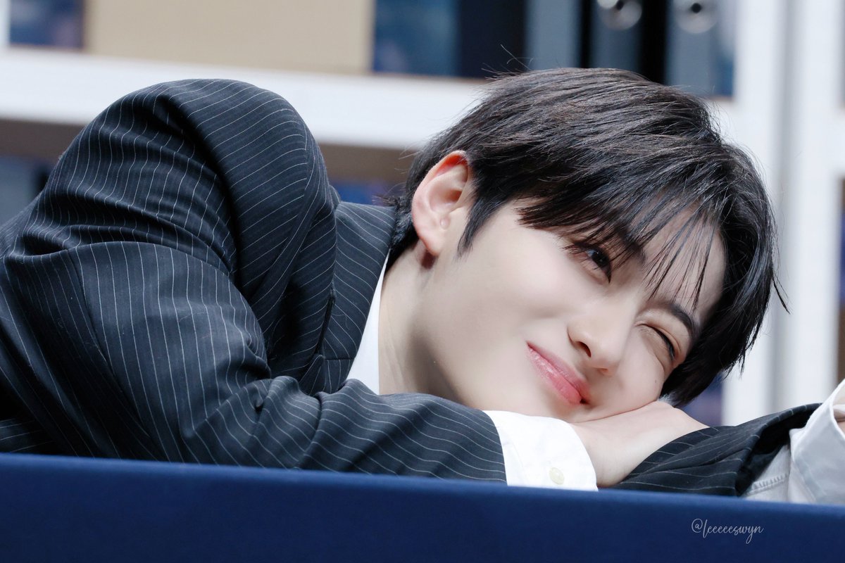 もちごはん tweet media