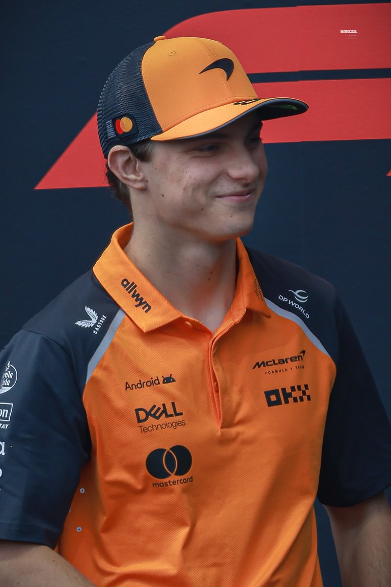 𝙗𝙖𝙧𝙡𝙚𝙮. tweet media