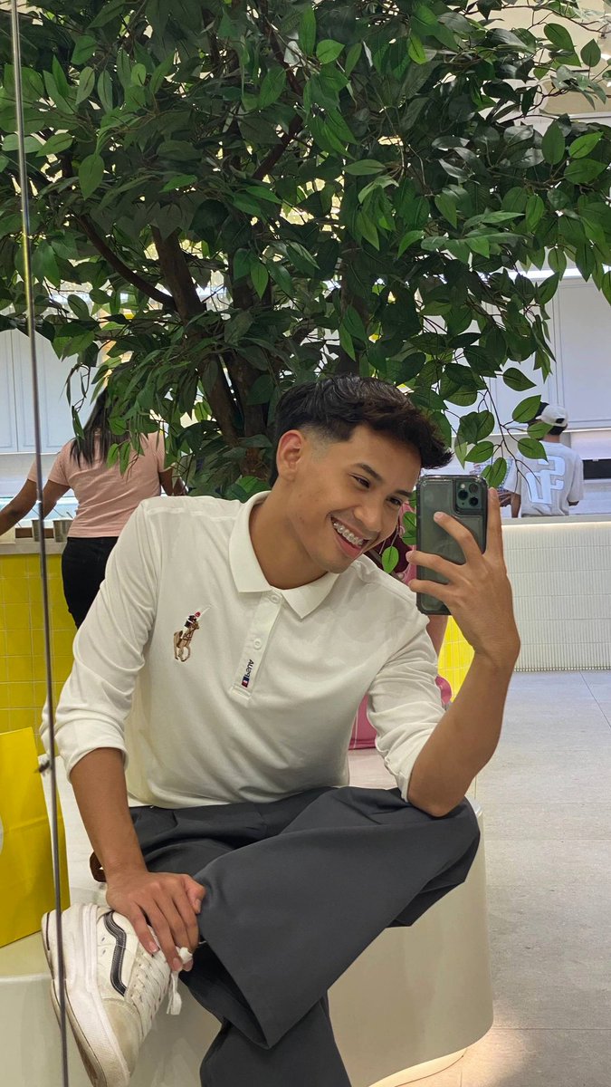 Zikry🦖 tweet media