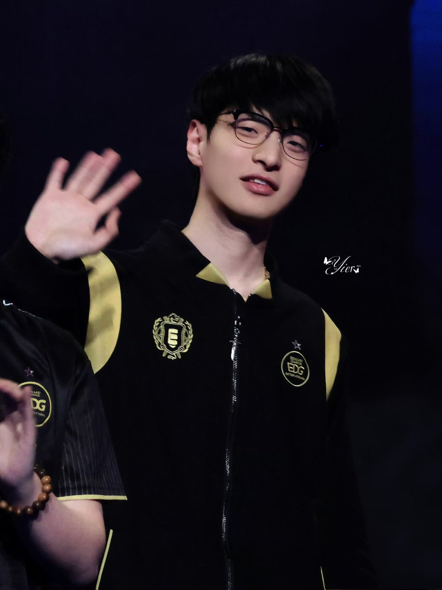 tyyyy ˚✧₊⁎⁺˳✧༚ tweet media