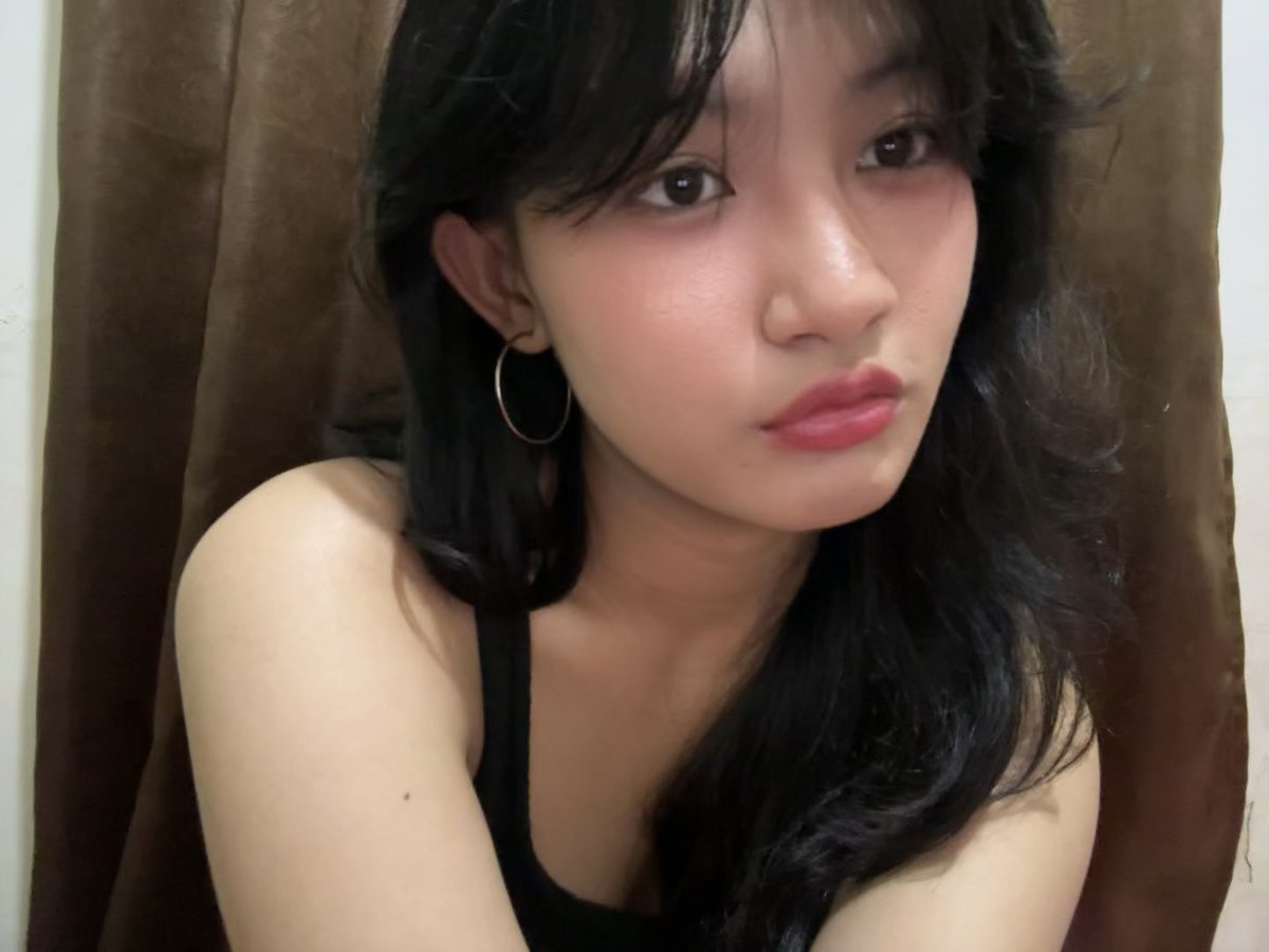 jahrarubyjaraa's tweet image. special anniv 🖤 

 #MSD #monstiezselcaday #PHARITA