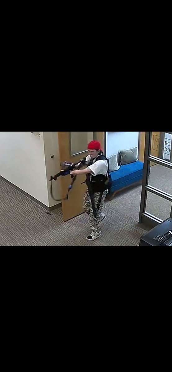 angryfrenchguy tweet media