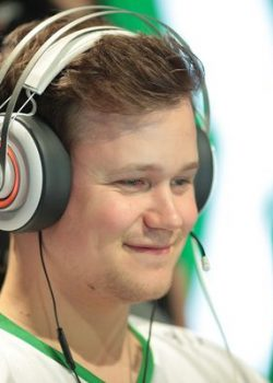 WORST ESPORTS ORG? = HEROIC tweet media