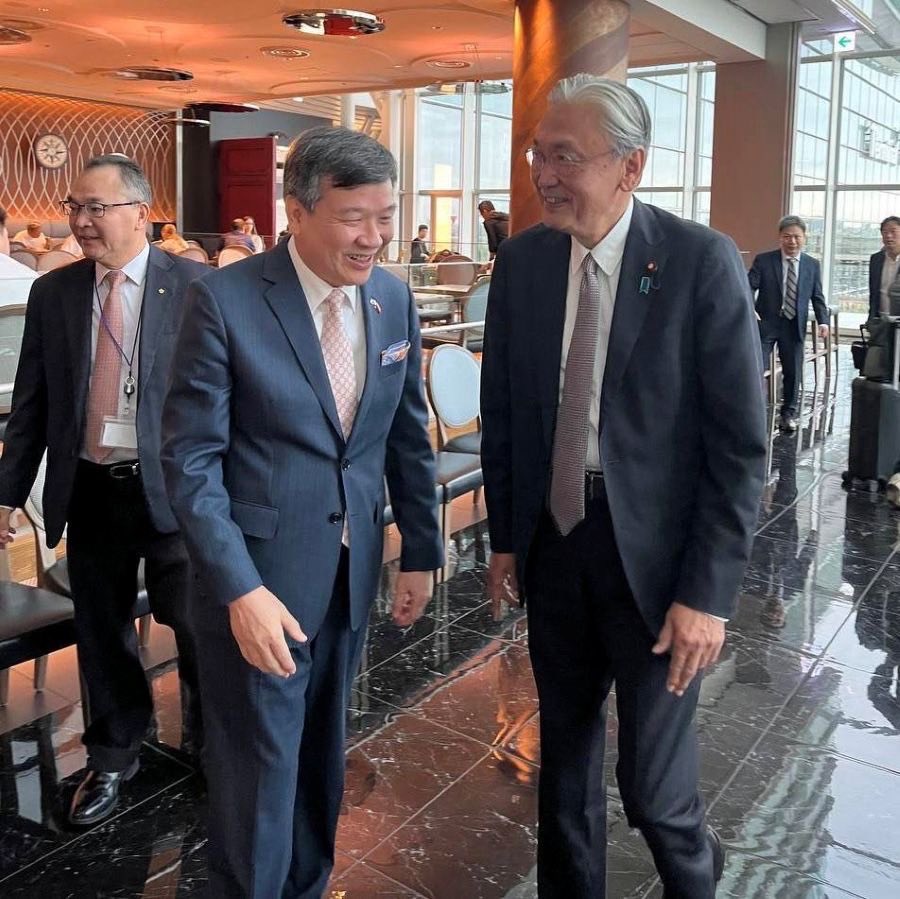 矢板明夫 tweet media