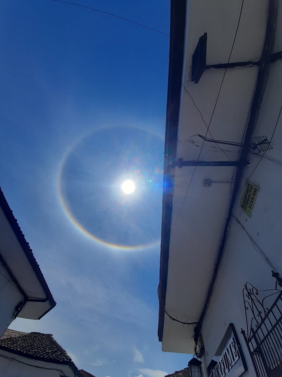 hectorhidalgo19's tweet photo. Halo Solar en @PopayanCO
@PopayanTW
#picturebooks
#trendingpicture https://t.co/EVqGB9jx6f