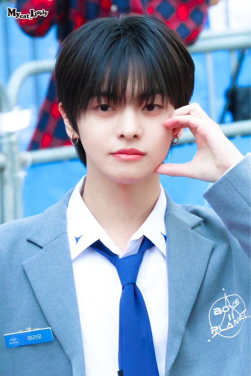 먕이ฅ tweet media