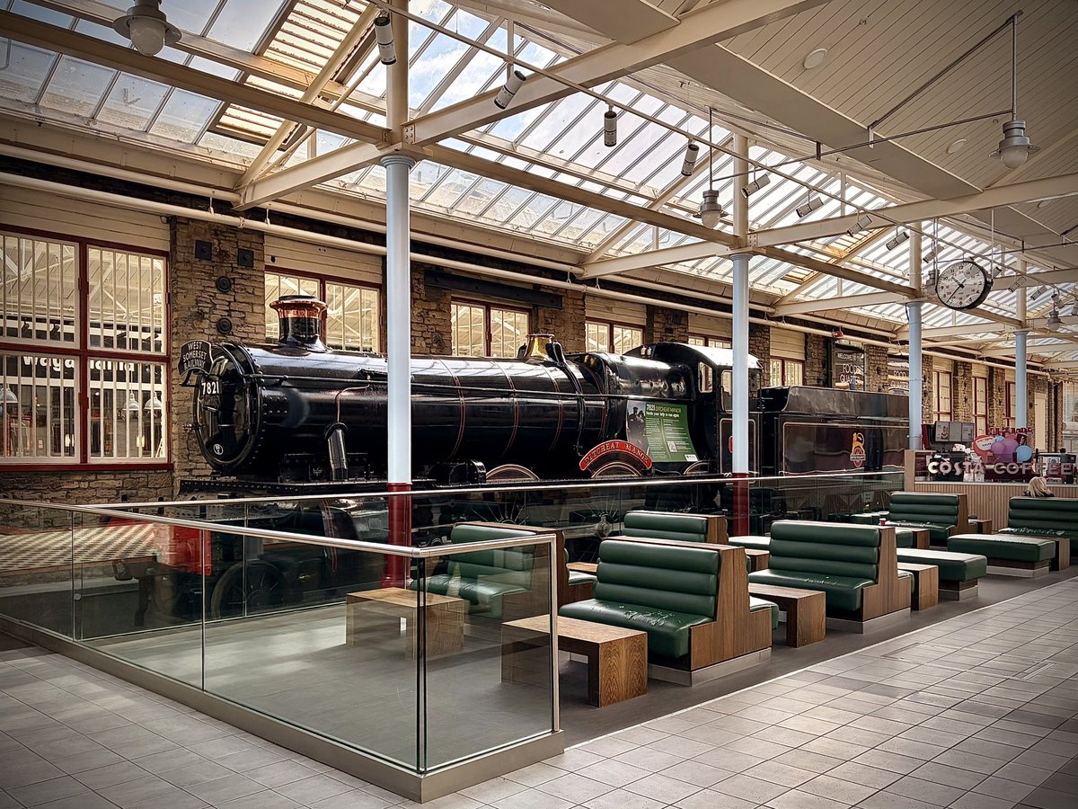 Darin (Zol.) tweet media