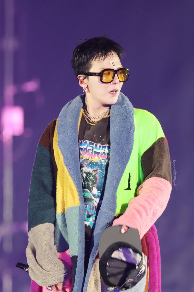 kyoonghyun__456's tweet photo. #지드래곤 #권지용 #ジヨン
#GD #權志龍 #GDRAGON
#Übermensch #AprilFoolsDa
#만우절 https://t.co/zdHqkLsGsV