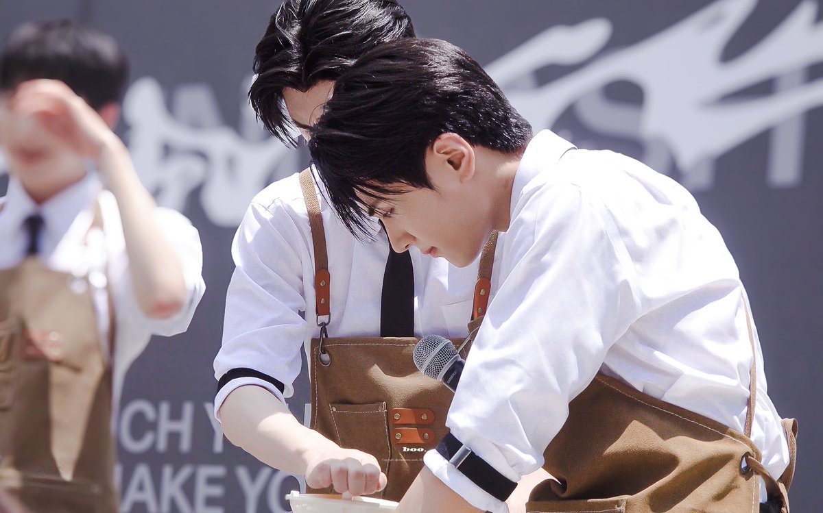 boo 🤍 tweet media