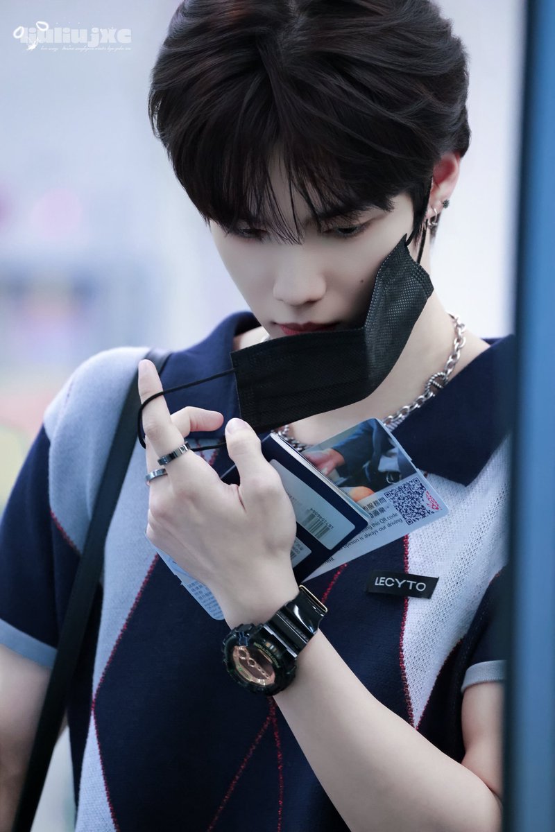 𝟐𝟓𝟎𝟖𝟐𝟐
𝐇𝐚𝐩𝐩𝐲 𝐀𝐩𝐫𝐢𝐥 𝐅𝐨𝐨𝐥'𝐬 𝐃𝐚𝐲

#하민 #HAMIN