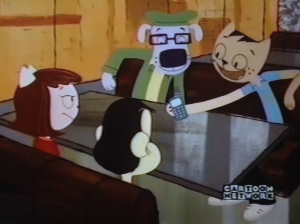 People who post this clip be kicking their feet and doing little claps watching a kitty bobo show
