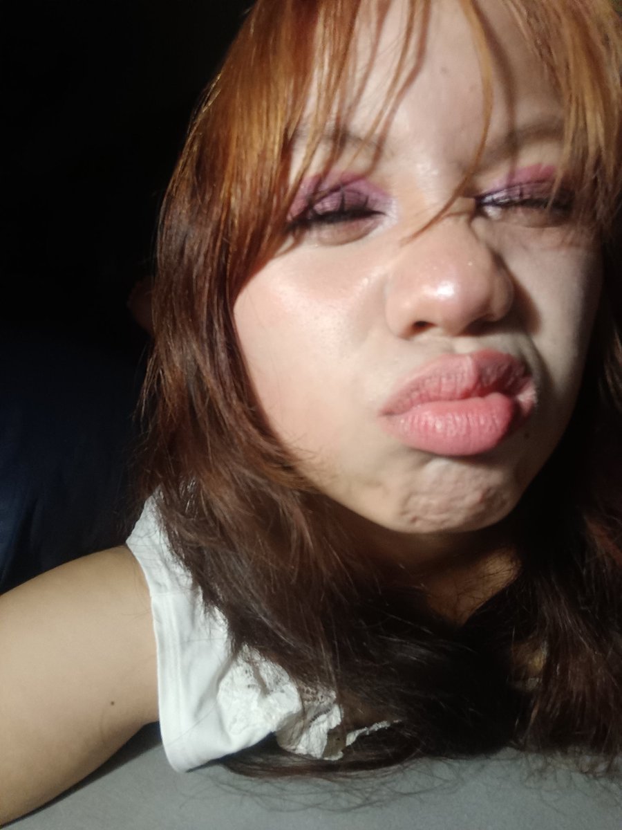 ahri ★ anisd ! tweet media