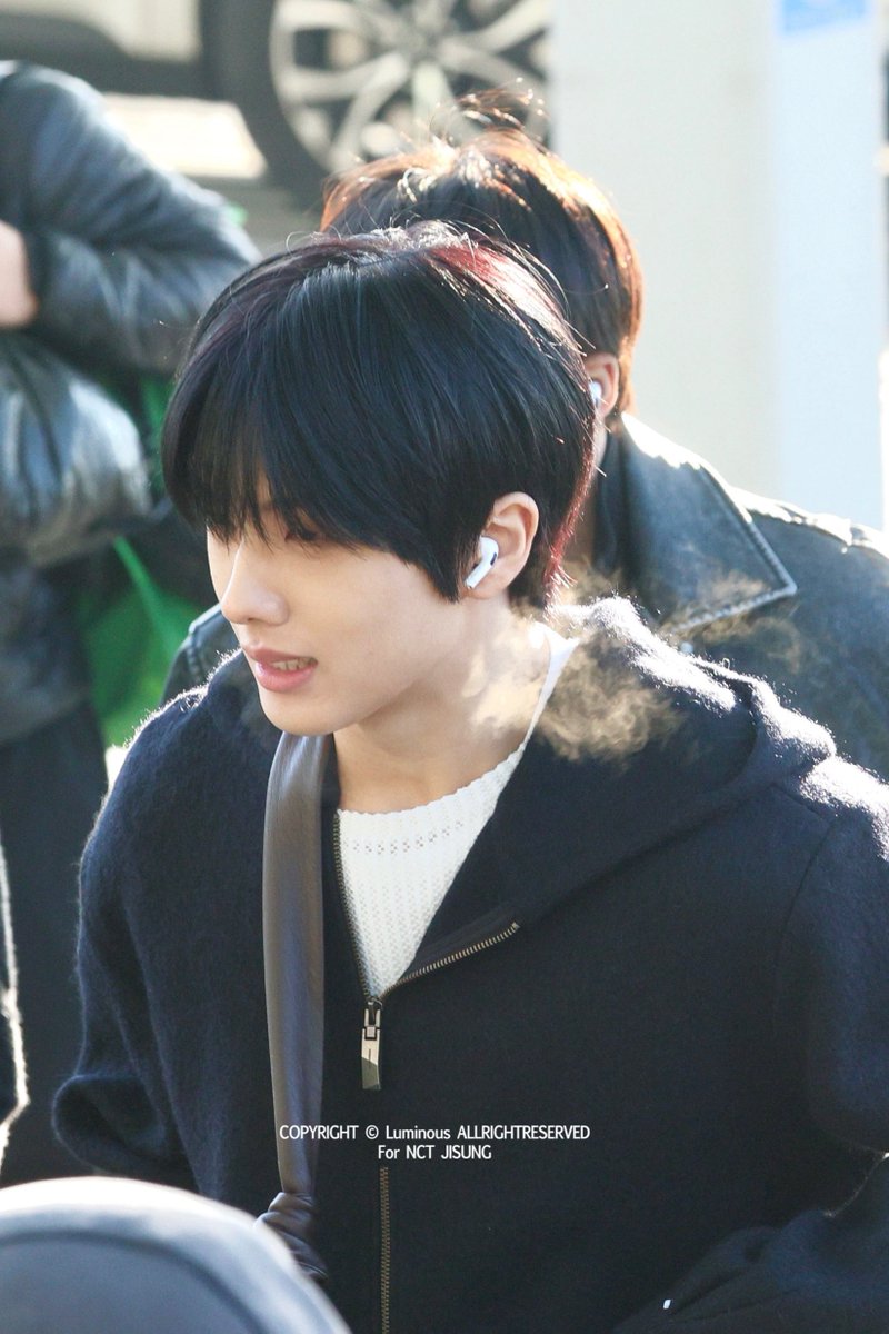 𝘓𝘶𝘮𝘪𝘯𝘰𝘶𝘴 tweet media