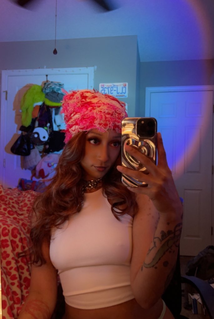 sleepy lil wolf ⚡️ tweet media