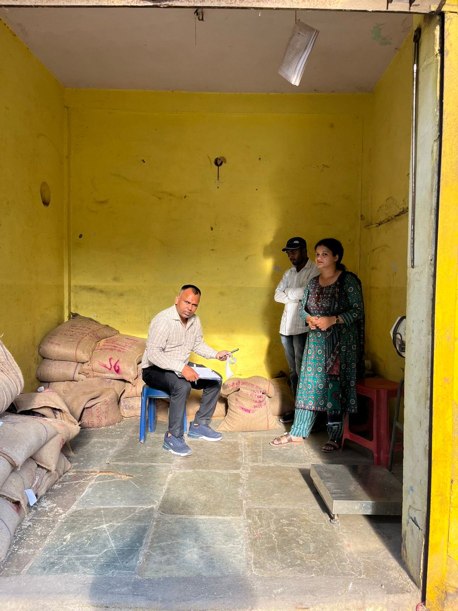 Collector Indore tweet media