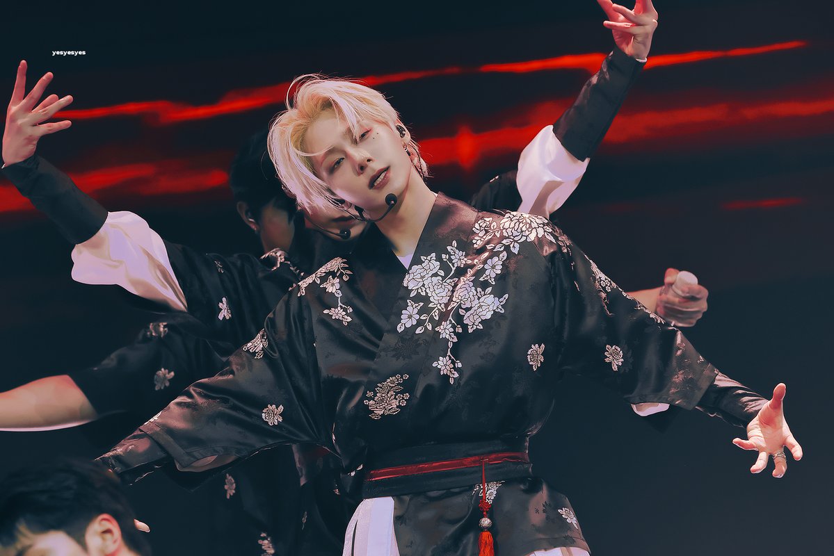 yesyesyes tweet media