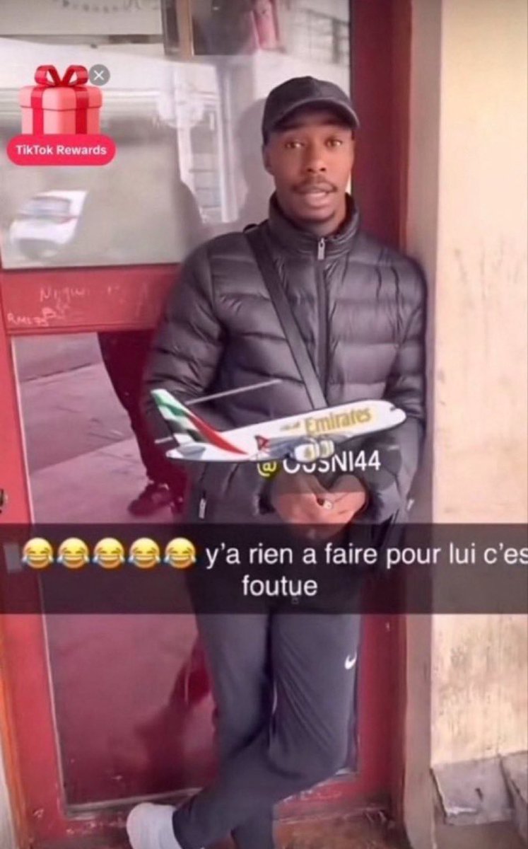 aupremierpoto's tweet image. J’ai compris que j’était foiré le jour où mon mec m’a trompé avec mon pote