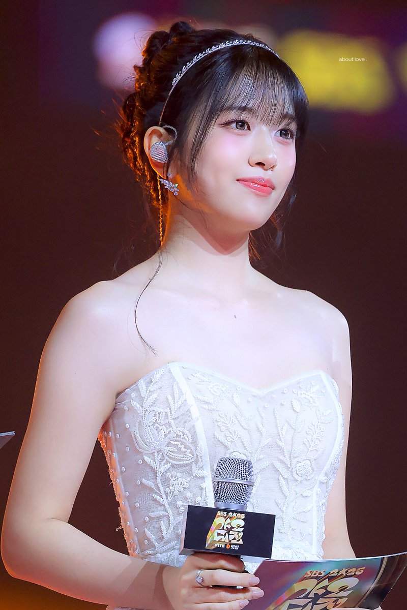 𝗮𝗯𝗼𝘂𝘁 𝗹𝗼𝘃𝗲 tweet media