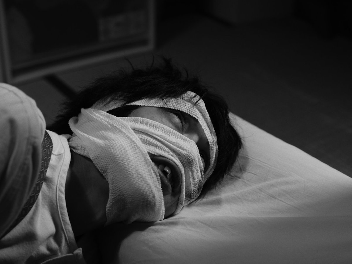 KenichiUgana's tweet photo. 『世界の終わりより』という新作長編映画が発表されました。世界が日に日に悪くなっていくのを見て見ないふりをしてきてしまった人々が、ささやかな幸せに生き甲斐を見出だし、小さな可能性に祈りを捧げながら生きていく話です。そして、大好きな全州国際映画祭にてこの映画がワールドプレミアされます。とても楽しみ。