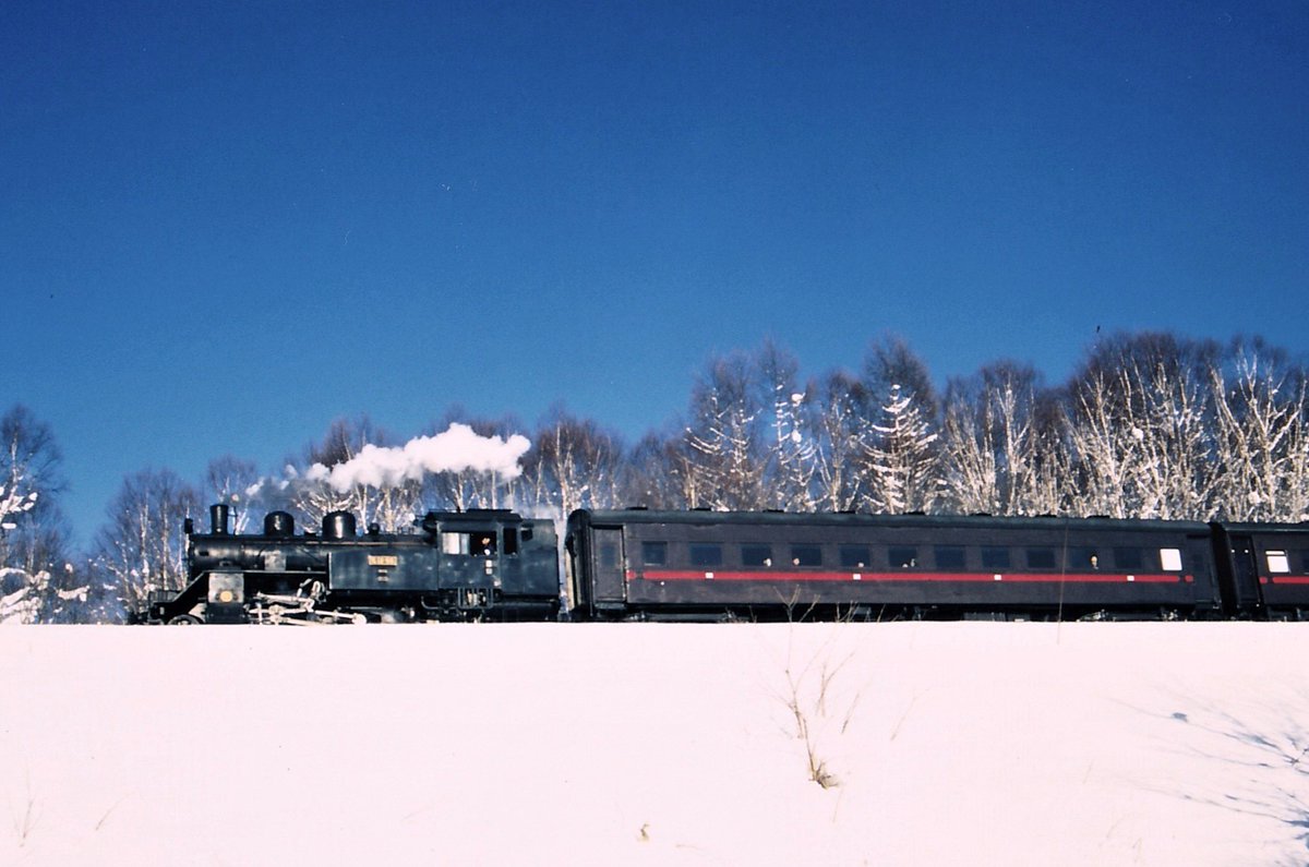 うにプリン tweet media