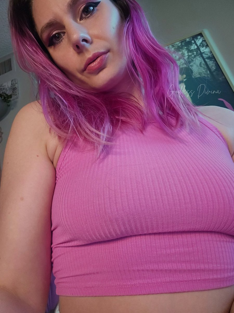 Send2Divina's tweet photo. Always beneath Me on your knees is where you belong. It's where you feel the most safe and secure. you know you thrive under My guidance and control. you can finally breath and relax and be the sub you have always dreamed of. Give Goddess your everything ✨️🥵 https://t.co/mmGkOw1BMi