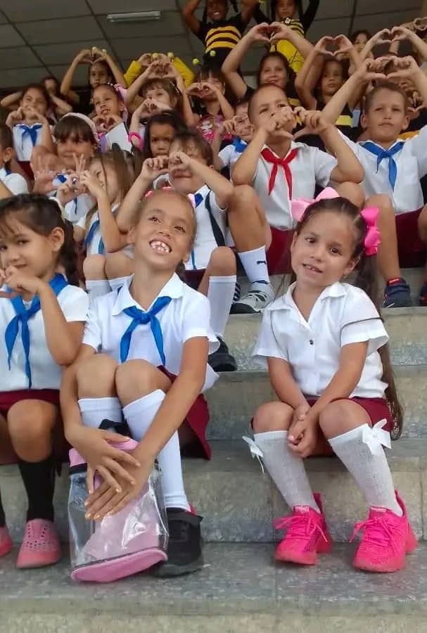 Se acerca el 4 de Abril, fecha de alegría no solo para nuestros niños y jóvenes, sino para todo el pueblo. En cada centro de estudio y trabajo, en cada barrio, celebrémoslo como merece, #UnidosXCuba.