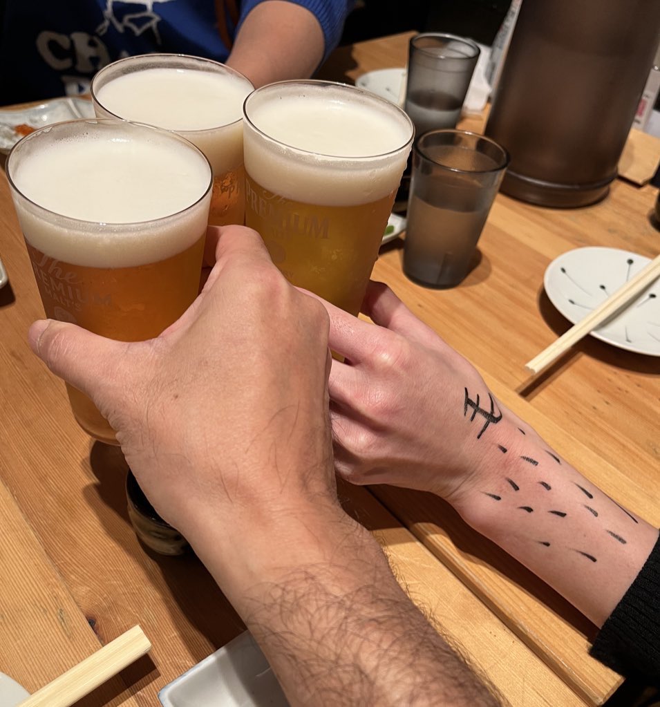 のりこ tweet media