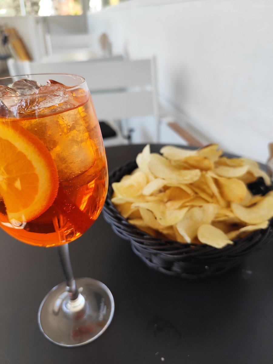 Teresa Bono tweet media