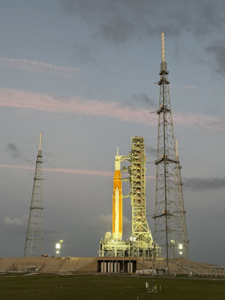 Andrew McCarthy tweet media