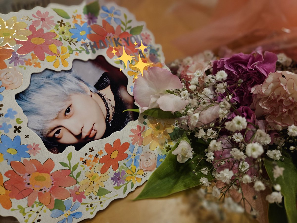 ri_☺︎ tweet media