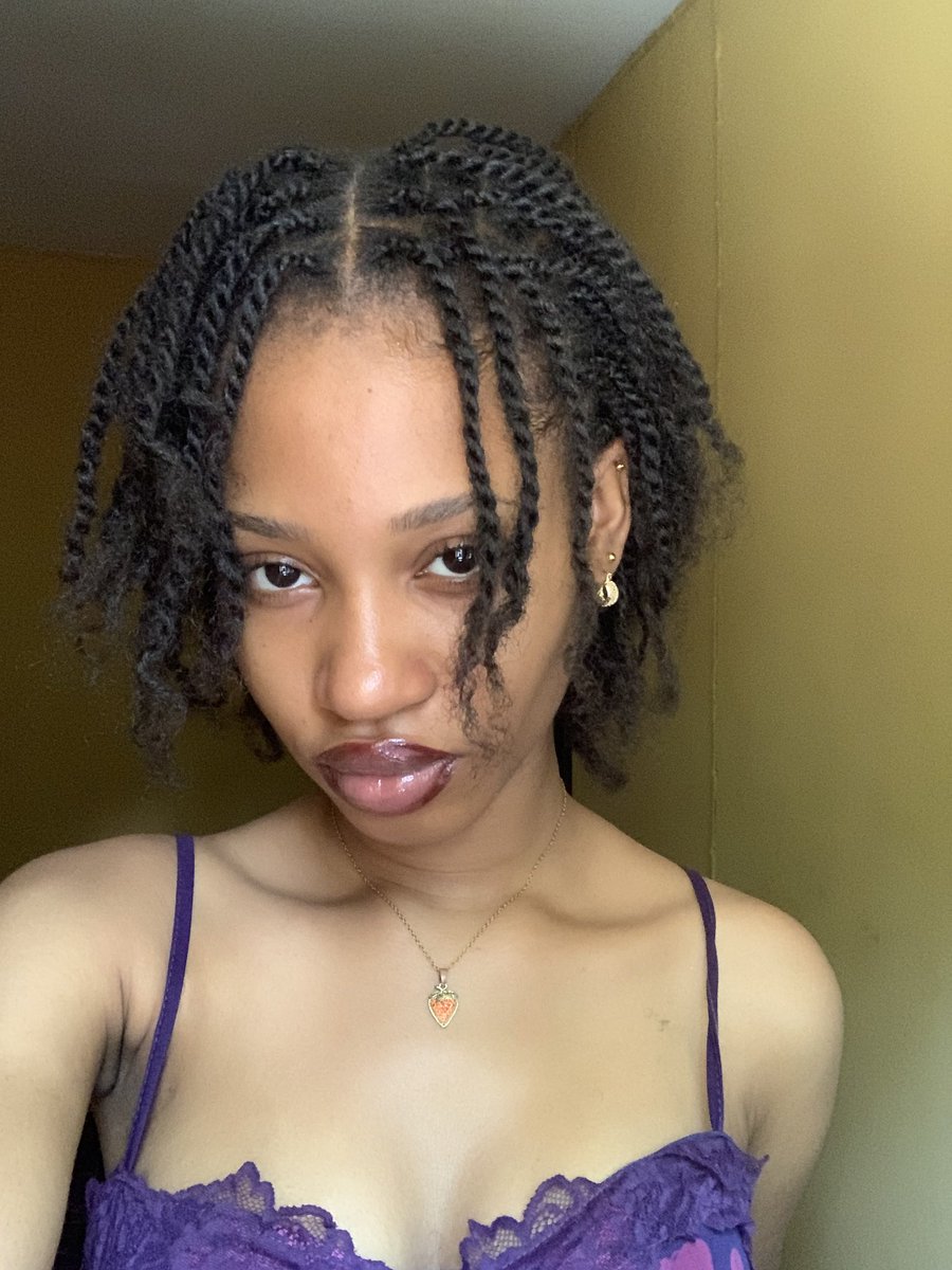 Michellee. tweet media