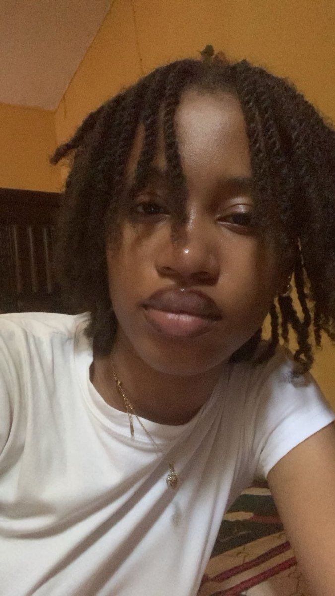 Michellee. tweet media