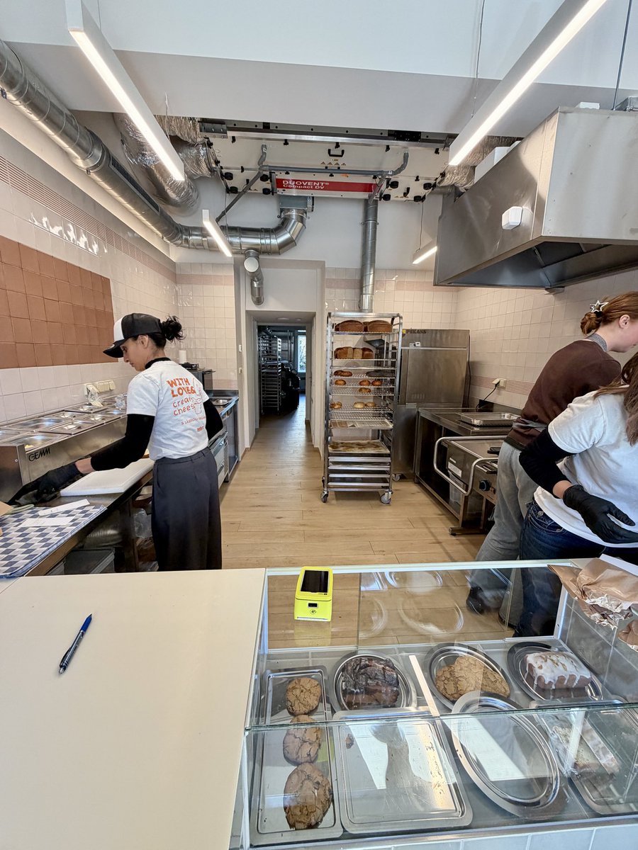 Czech Please tweet media