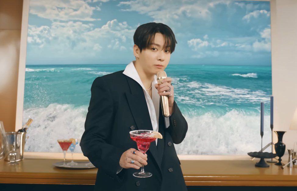 vale 🪭 seeing bts tweet media