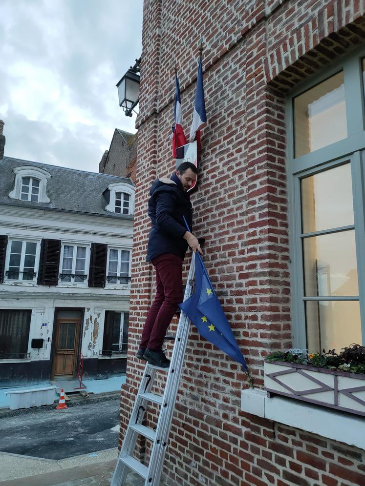 Florian Philippot tweet media