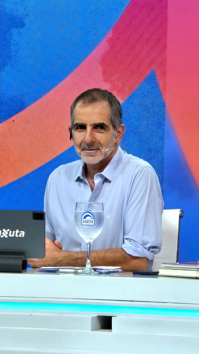 Desayunos informales tweet media