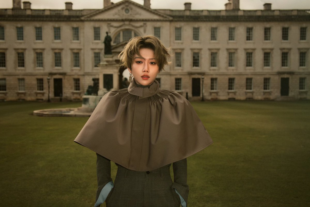 anna1523593's tweet photo. The profound heritage of a century-old British institution Kent &amp; Curwen meets Xin Liu's cool, modern aura, blending vintage British elegance with avant-garde texture.

XIN STEPS INTO 100 YEARS OF KENT &amp; CURWEN
 #XinLiuKentAndCurwenGlobalAmbassador #XINLiuxKentAndCurwen #XinLiu https://t.co/lev9XyEQ44