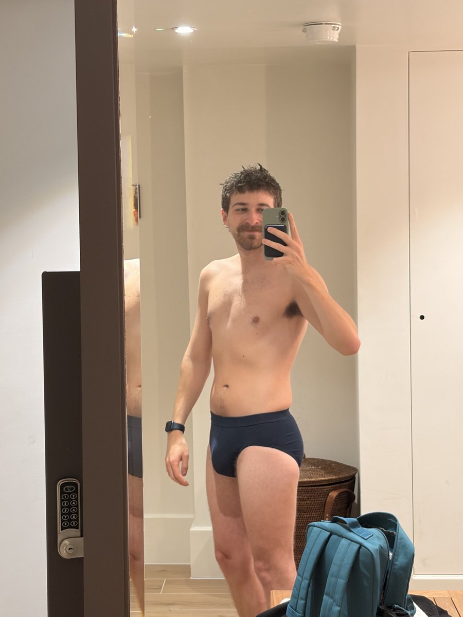 ellio burfo tweet media