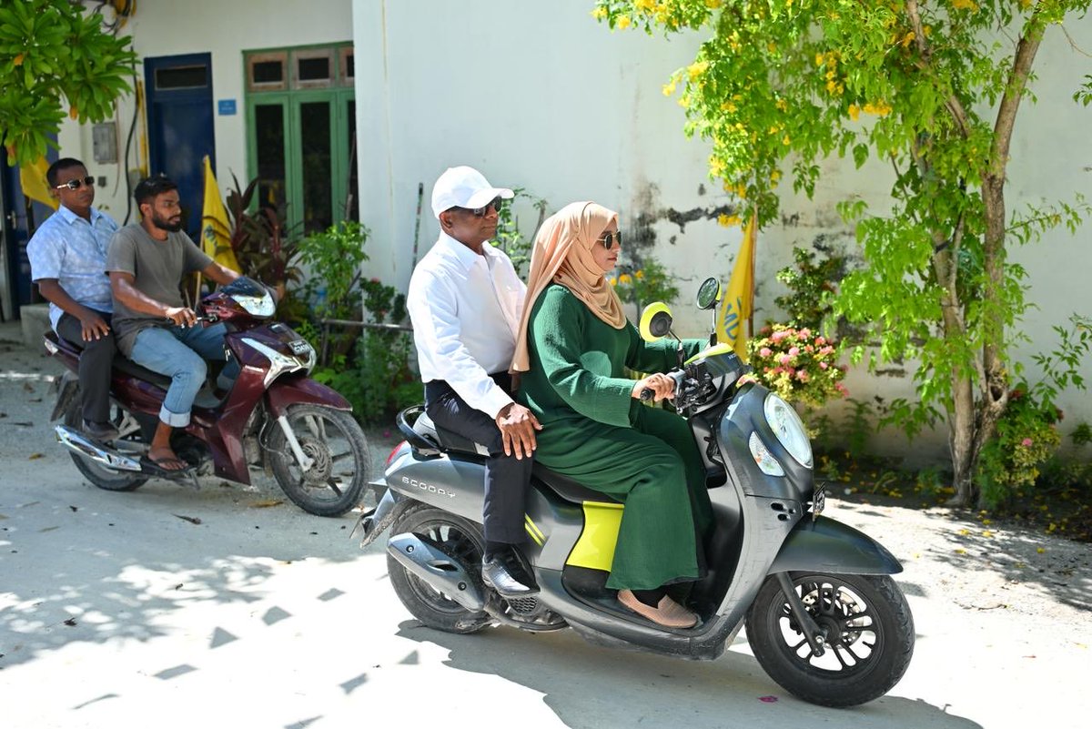 Aabaareh tweet media