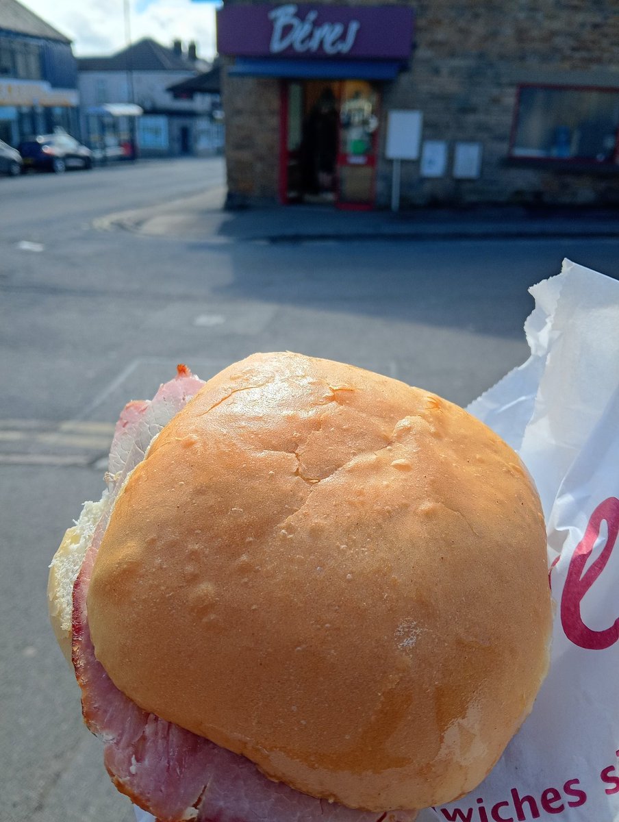 Mr Bishop Goes To Wetherspoons tweet media