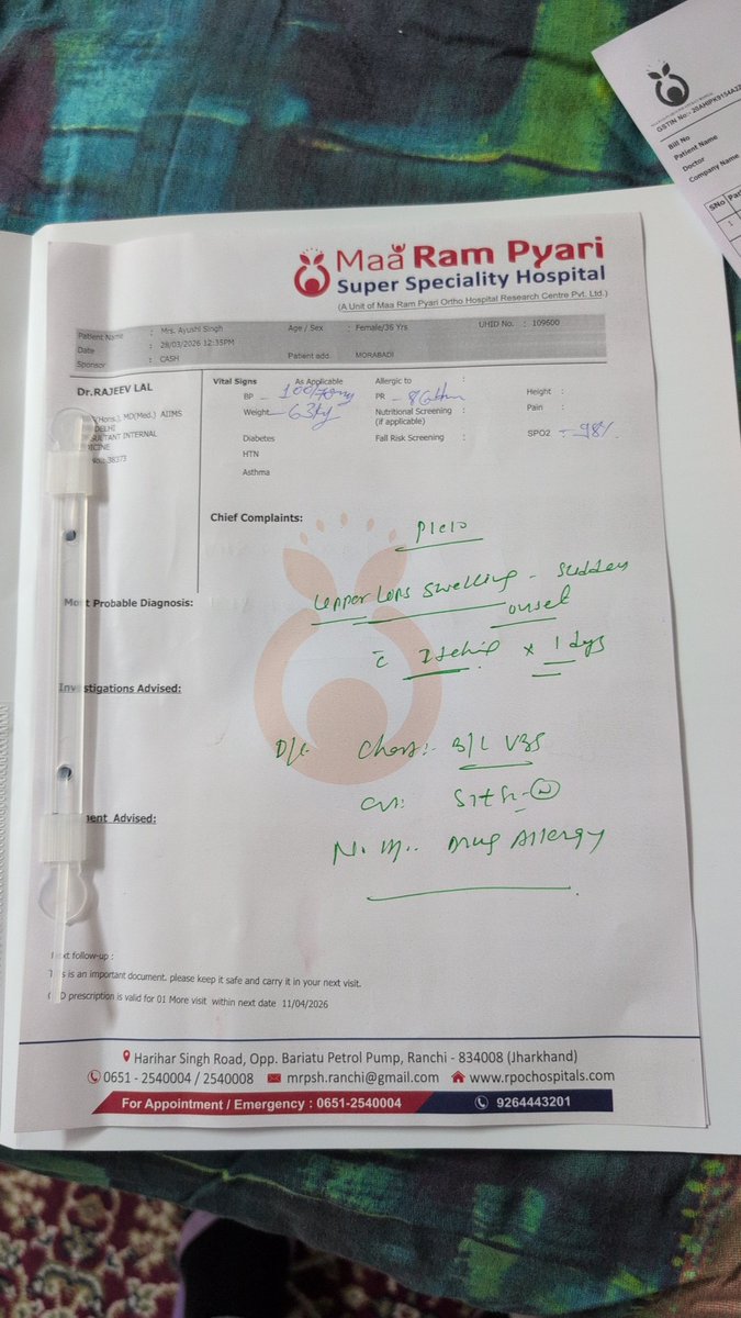 The_Mediocre_Fille tweet media