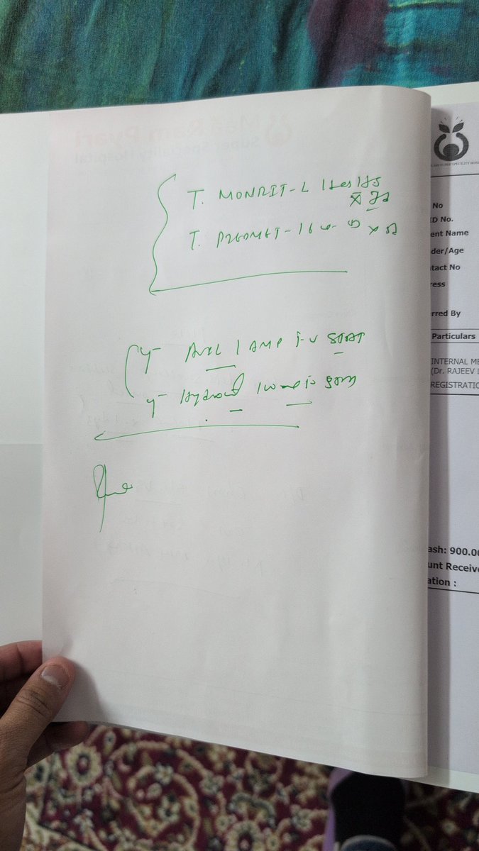 The_Mediocre_Fille tweet media