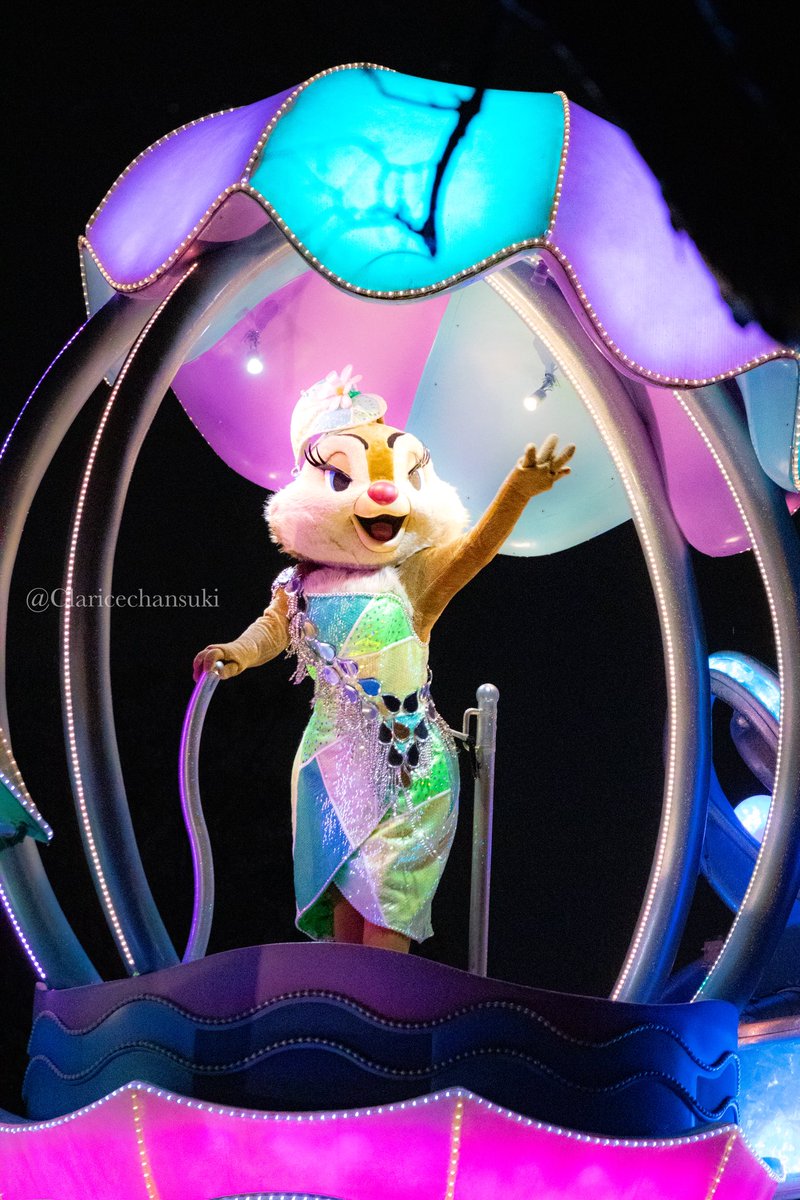 ✨☔️～𝑵𝒊𝒈𝒉𝒕 𝑭𝒂𝒍𝒍 𝑮𝒍𝒐𝒘〜☔️✨
               𝑭𝒓𝒐𝒎 𝟐𝟎𝟏𝟏~𝟐𝟎𝟐𝟔

雨の日のパークに輝きと煌めきを与えてくれてありがとう😭キラキラな衣装をまとったクラリスちゃん会える時間が幸せでした🥲💞💞