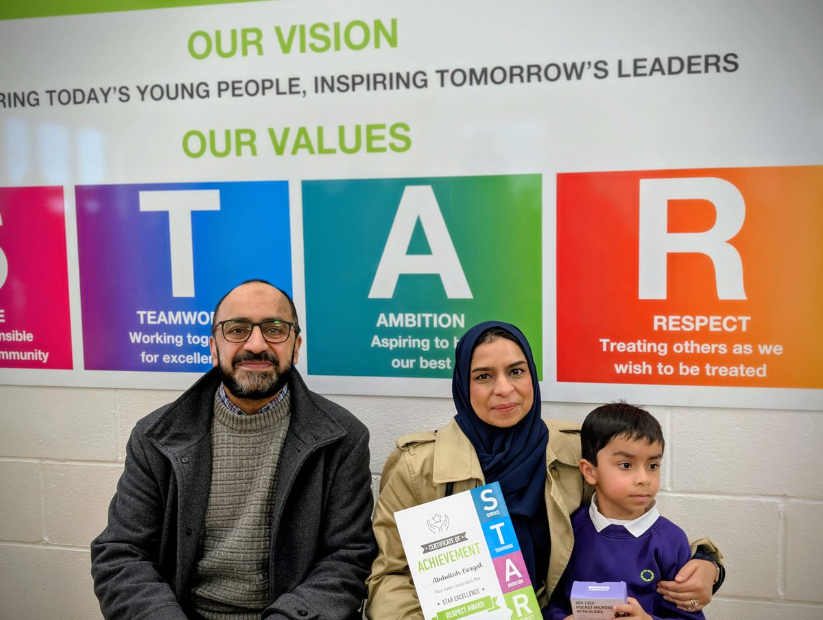 olive_bburn's tweet image. Proud parents joined us at our end of term celebration assembly.
#Service
#Teamwork
#Ambition
#Respect 
#WeAreStar